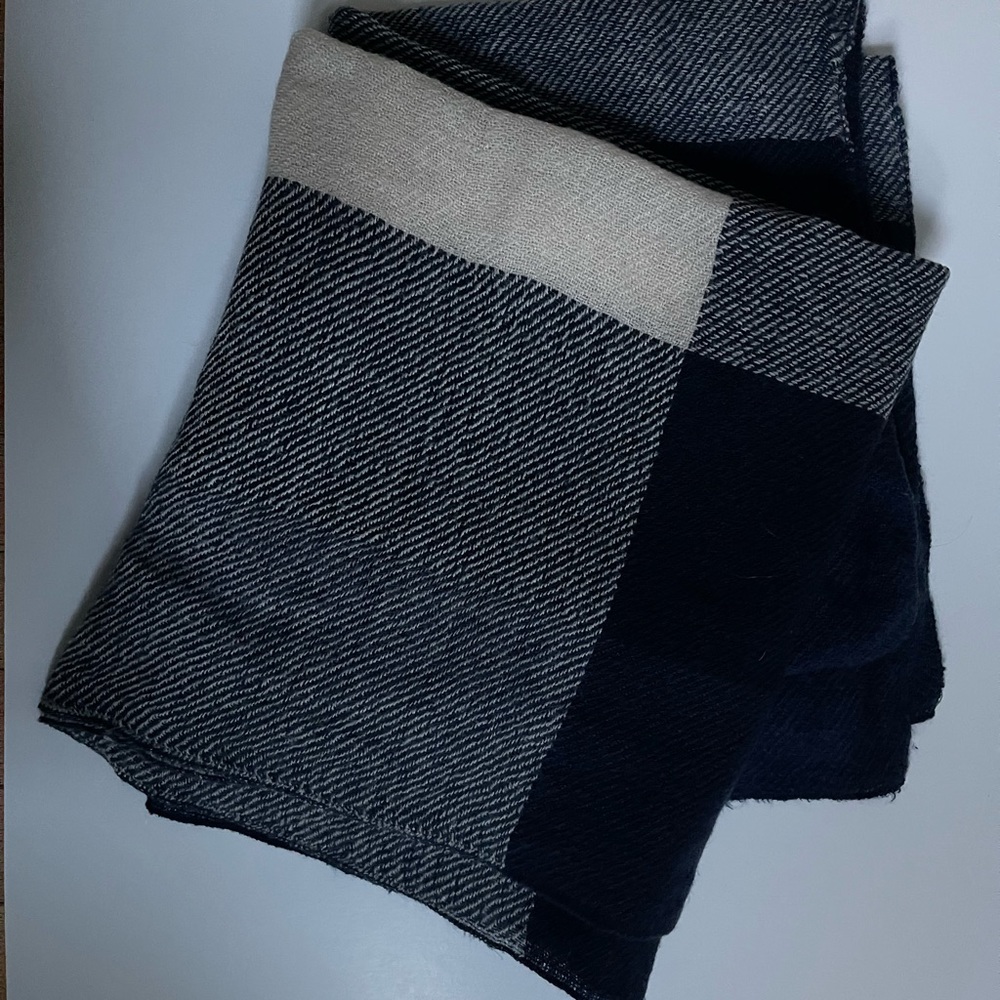 Old Navy Blanket Scarf